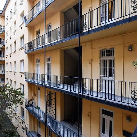 Riverside Apartment In Downtown Budapesta Exterior foto
