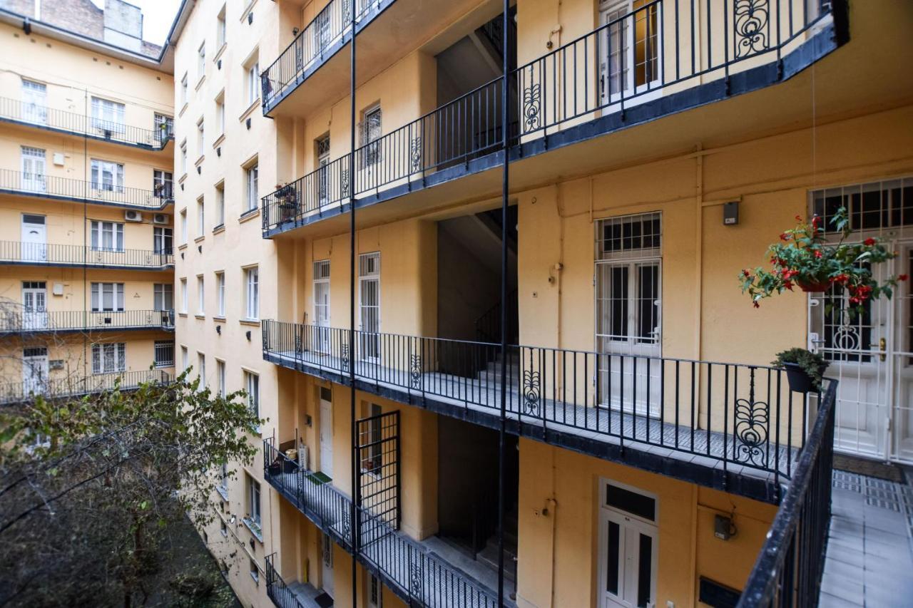 Riverside Apartment In Downtown Budapesta Exterior foto