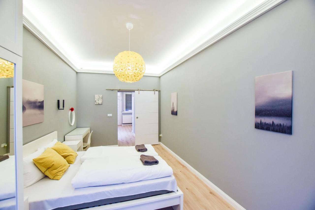 Riverside Apartment In Downtown Budapesta Exterior foto