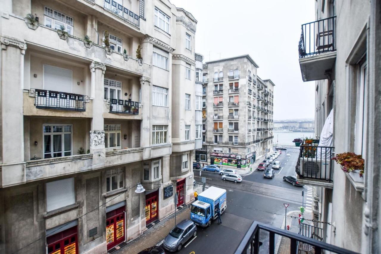 Riverside Apartment In Downtown Budapesta Exterior foto