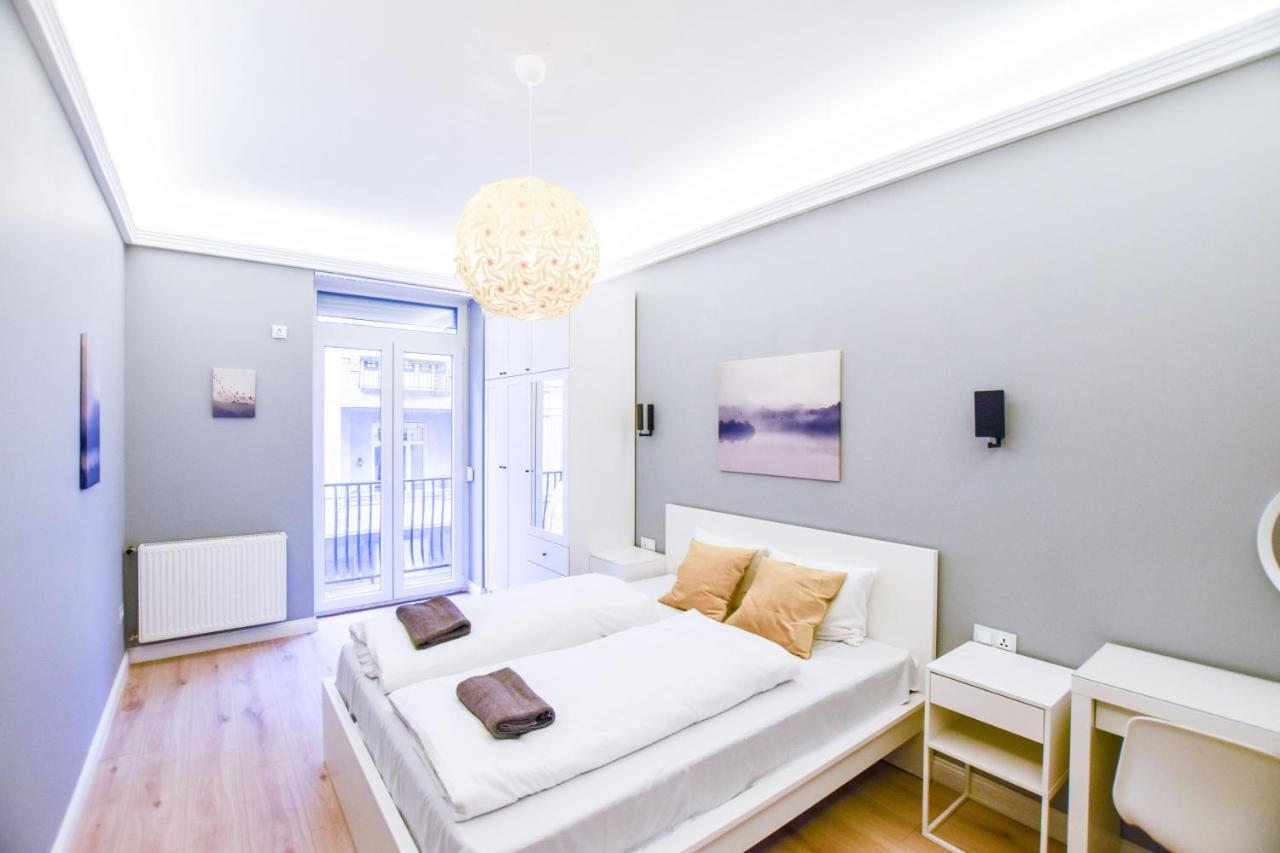 Riverside Apartment In Downtown Budapesta Exterior foto